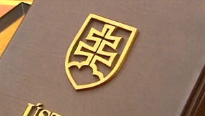 Pripomienkovanie zákonov za pomoci biskupov? Nový návrh legislatívy s nimi počíta