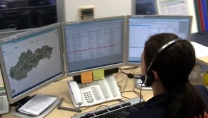 Systém eCall môže zachrániť stovky životov. Operátori zatiaľ zaznamenali len 4 volania