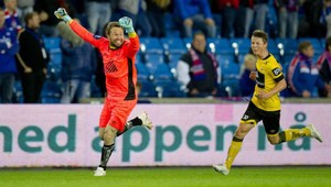 Ale no, toto sa kolegovi nerobí! Jeden sa tešil, druhý sa hanbil ako pes...