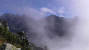 VIDEO: Jesenné farby a častejšia inverzia lákajú turistov do hôr