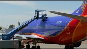 Boeingy majú problémy. Na ďalších objavili chyby