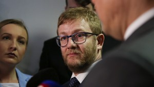 Na NAKA vypovedal advokát Tomáš Kamenec. Kočner ho volal červeným psom