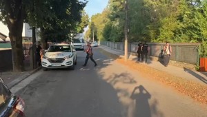 Bombové vyhrážky na slovenských školách boli ešte masívnejšie ako včera. Žiaci sa neučia