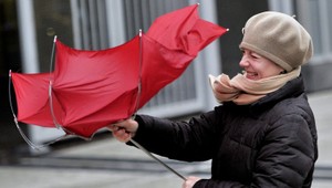 Meteorológovia varujú pred vetrom. V niektorých regiónoch platí výstraha prvého stupňa