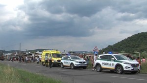 Deti, ktoré vbehli do cesty vodičovi, sa hrali bez dozoru. Vodičovi dala za pravdu aj polícia