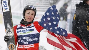 Historicky prvou majsterkou sveta v skokoch na lyžiach Vanová