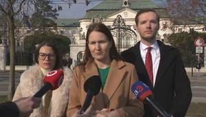 SaS vyzýva Fica, aby za lety na oslavy MDŽ zaplatil zo svojho. Má ísť o 20-tisíc eur