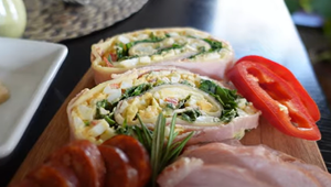 Veľkonočná roláda s medvedím cesnakom podľa Zuzany Vačkovej: Je plná chutí a farieb