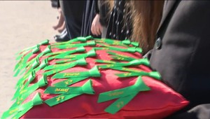 Pandémia zrušila stužkové. Gymnazisti z Malaciek si stužky prebrali na bratislavskom hrade