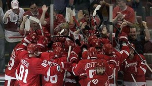 Detroit postúpil, v semifinále so San Jose