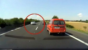 Dôchodkyňa jazdila na diaľnici v protismere. Všetko zachytila kamera