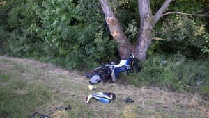 Dopravná nehoda pri Trnave: Vodič auta dostal mikrospánok a vrazil do motorkára