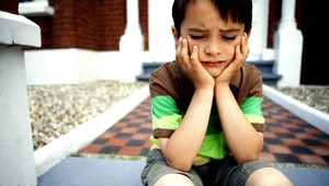 Krutí zlodeji. Chlapcovi (13) ukradli invalidný vozík aj s autom...