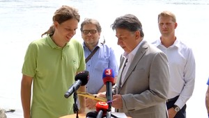 Viac vody pre oblasť dunajských luhov. Aktivisti odovzdali ministrovi petíciu, žiadajú režim umelých záplav