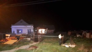 Tragédia v Komárne. V dome našli obhorené a poleptané telá dvoch mužov