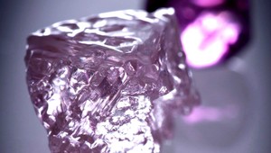 Dámy pozor! Našiel sa najväčší ružový diamant