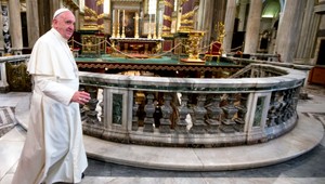 Pápež o víruse zika: potrat je zločin, antikoncepcia je menšie zlo