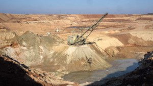 USA s Ukrajinou podpísali dohodu o nerastných surovinách