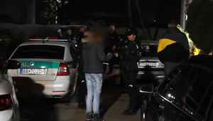 Polícia zasahuje: Roztržitá matka stratila dcéru z dohľadu, dôvodom alkohol