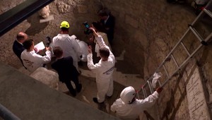 Vo Vatikáne začali s analýzou kostí z dvoch urien. Súvisí to s prípadom zmiznutej 15-ročnej dievčiny