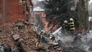 1459. deň na Ukrajine: Bombardovanie si vyžiadalo obete, prerušené dodávky ropy vyvolávajú napätie