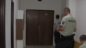 Napadol ho vo vlastnom dome: Ona bude moja žena, hovoril páchateľ, pričom sa mužovi vyhrážal smrťou