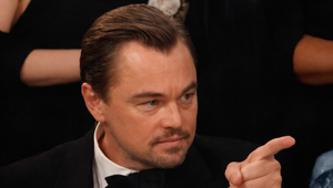 Najvirálnejšie video zo Zlatých glóbusov! TEJTO osobe vraj adresoval DiCaprio svoju divokú gestikuláciu!