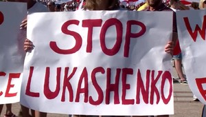 Bieloruské úrady obvinili opozičnú organizátorku protivládnych protestov. Bývalému veľvyslancovi Slovenska odobrali hodnosť