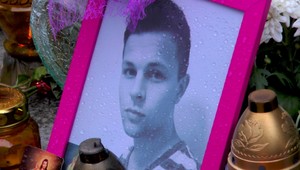 Dávid (†23) chránil svoju snúbenicu. Opitý muž (37) ho dobodal nožom