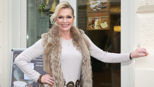 Božská Helenka ide opäť do toho! TOTO ju aj po sedemdesiatkde drží v skvelej kondícii!