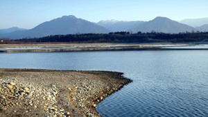 Tento rok je možné aj nemožné. V Nízkych Tatrách sa dá aj opaľovať aj guľovať snehom