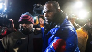 Posedí si slávny spevák navždy v base..? Obvinenia sú veľmi vážne!