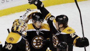 Boston triumfoval na východe, Halák opäť na jednotku