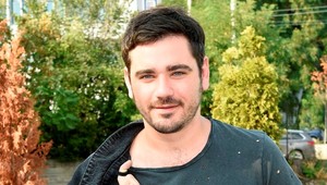 To je ale prekvapenie! Známy český herec sa v tajnosti oženil, nevesta ukázala svetu aj poriadne bruško!