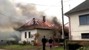Rodine zhorel dom, starosta prisľúbil pomoc