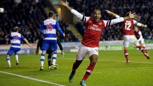 Walcott (23) hetrikom pomohol Arsenalu k senzačnému obratu