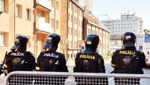 Počas Veľkej noci posilnia bezpečnostné opatrenia. Podľa Šutaja Eštoka zadržali osobu napojenú na IS