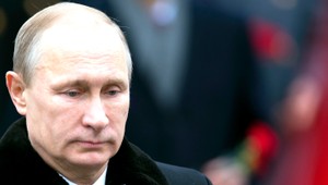 Putin má problémy s chrbtom, lieči ho rakúsky ortopéd