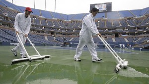 Na US Open úradoval dážď, finále mužskej dvojhry až v pondelok