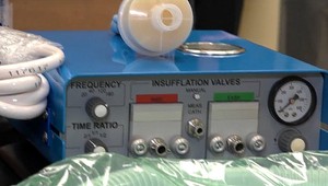 Vybrané slovenské nemocnice dostali pľúcny ventilátor. Jeho využitie je špeciálne