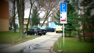 Mesto vyberalo parkovovné neprávom. Ľudia si môžu pýtať peniaze späť