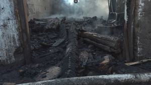 Plamene zničili rodinné domy v osade. „Kam teraz pôjdeme?“ pýtajú sa zúfalí obyvatelia