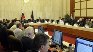 Rokovanie tripartity: Zhoda len v jednom bode