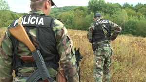 Policajná naháňačka a streľba na východe: Zadržali dvoch podozrivých zlodejov