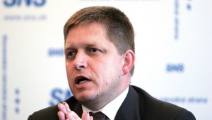 Na Veriteľovi sa niekto dobre nabalil, tvrdí Fico