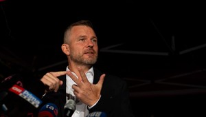 Pellegrini ide do vlády so Smerom a SNS. Odmietol ďalšie rokovania s inými stranami