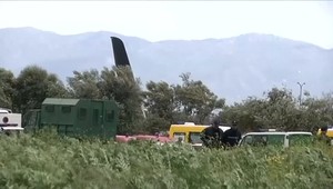 Haváriu alžírskeho vojenského lietadla Il-76 neprežilo najmenej 257 ľudí