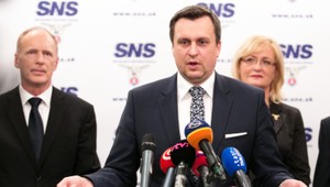 Spojenie SNS so Smerom a Mostom-Híd dokážu voliči pochopiť, myslí si Danko