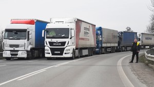 Kamióny prekračujú limity: Obce zápasia s nadmerným hlukom