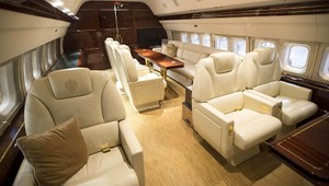 Vstúpte do Trumpovho lietadla. Mramor v kúpeľni, pásy zo zlata